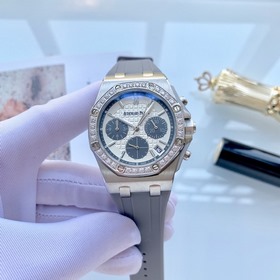 Audemars Piguet - Королевский Оук Женские хронографы  37 мм x 11