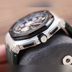 AP Royal Oak Offshore серия часов, диаметр 44 мм, толщина 14,4 мм
