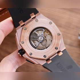 AP Royal Oak Offshore серия часов, диаметр 44 мм, толщина 14,4 мм
