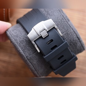 AP Royal Oak Offshore серия часов, диаметр 44 мм, толщина 14,4 мм