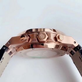 Хронограф AP Royal Oak 26331OR Механизм хронографа 750, корпус из