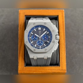 Часы Audemars Piguet с кристаллами Swarovski в форме звезд - Roya