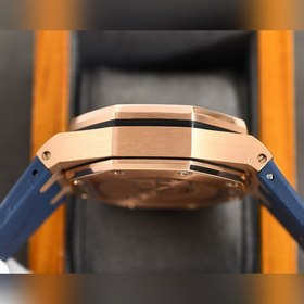 Часы Audemars Piguet с кристаллами Swarovski в форме звезд - Roya