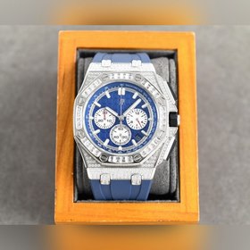 Часы Audemars Piguet с кристаллами Swarovski в форме звезд - Roya