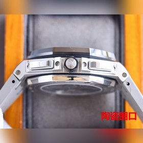 Версия с керамическим ободком Audemars Piguet Royal Oak Offshore 