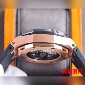 Версия с керамическим ободком Audemars Piguet Royal Oak Offshore 
