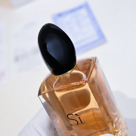 GIORGIO ARMANI Si Женский парфюм EDP Черная смородина： верхние но