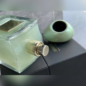 Название бренда： Armani Jade Dragon Tea Fragrance Loose Powder Об
