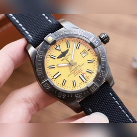 Breitling - Серия Avenger Полностью автоматический механизм 43*1