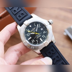 Breitling - Серия Avenger Полностью автоматический механизм 43*1