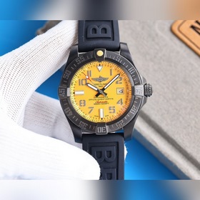 Breitling - Серия Avenger Полностью автоматический механизм 43*1