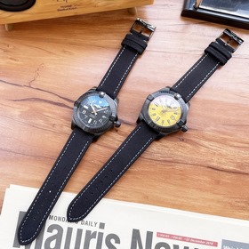 Breitling - Серия Avenger Полностью автоматический механизм 43*1