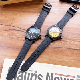 Breitling - Серия Avenger Полностью автоматический механизм 43*1
