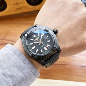 Breitling - Серия Avenger Полностью автоматический механизм 43*1