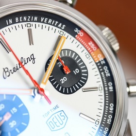 Часы Breitling Top Time Уникальный, сочетающий в себе необычный д