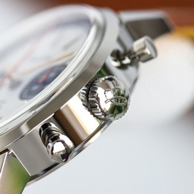 Часы Breitling Top Time Уникальный, сочетающий в себе необычный д