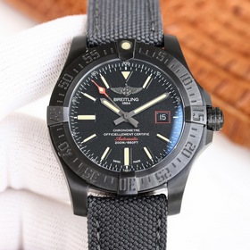 Breitling Blackbird V17311101B11 Volcano Black 44 мм В данной вер