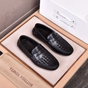 Botteg Venetta (BV) Кожаные туфли для повседневной носки Верх из