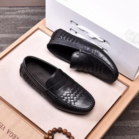 Botteg Venetta (BV) Кожаные туфли для повседневной носки Верх из