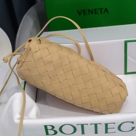 BV Сумка The Pouch Маленькая сумка с большим узором виде облаков