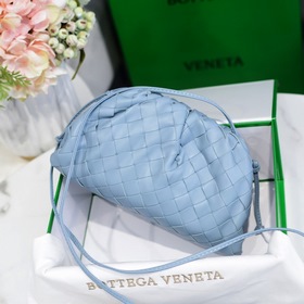 BV The Pouch клатч, маленькая модель с большим узором виде облако