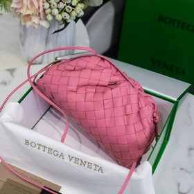 BV Сумка-клатч The Pouch, маленькая, с большим узором виде облак