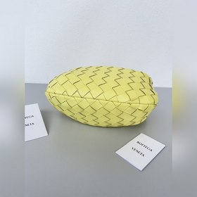 BV ярко-желтый Bottega Veneta Плетенная сумка-хобо с завязками