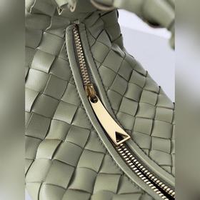 BV зеленый камень Bottega Veneta Плетенная сумка-хобо с завязками
