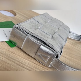 Сумка BV cassette с плетеным узором виде кубика Ручная сумка с тр