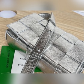 Сумка BV cassette с плетеным узором виде кубика Ручная сумка с тр