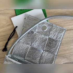 BV серебристая кожа с квадратным узором Mini cassette Ba Доступны