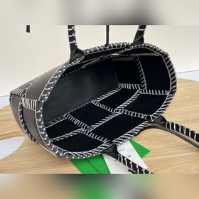BV Arco Tote Ручная сумка Плетеная сумка из овечьей кожи Плетеная