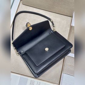 Bulgari SERPENTI FOREVER EAST-WEST серия маленькая сумка через пл