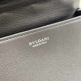Мини-сумка через плечо из серии SERPENTI CABOCHON от Bulgari Мод