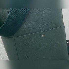 CELINE SEAU SANGLE Сумка из зернистой телячьей кожи Модель： 18054
