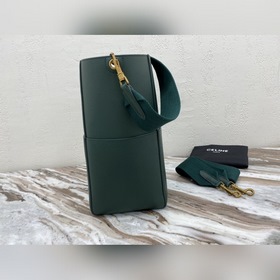 CELINE SEAU SANGLE Сумка из зернистой телячьей кожи Модель： 18054
