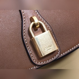 CELINE mini Tabou Clutch onStrap сумочка с замком и ремешком Моде