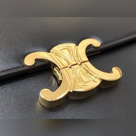 Celine Triomphe Артикул： 188423 Новая серия Triomphe Box с заст