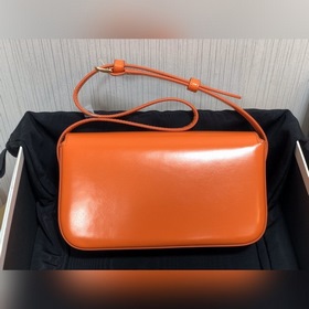 CELINE Сумка под мышку Triomphe Артикул： 194143 Верхняя часть сум