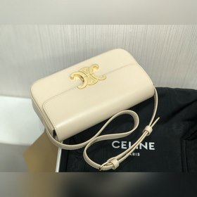 CELINE Сумка под мышку Triomphe Артикул： 194143 Верхняя часть сум