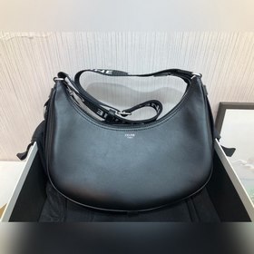 Средняя сумка Celine из гладкой кожи с ремешком CELINE Сумка под
