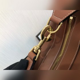 Сумка Celine из ранней весенней коллекции, модель： 107768, цвет： 