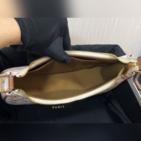 Сумка Celine TRIOMPHE с принтом под мышками AVA Это всего лишь сп