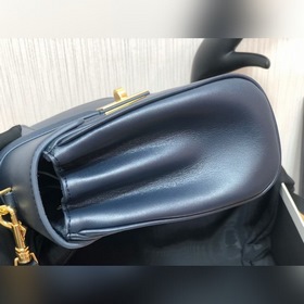 Сумка Celine из гладкой кожи, артикул： 196853CR4.04LU Подкладка и