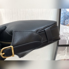 CELINE Кожаная сумка под мышку для поездок на работу Модель： 1974
