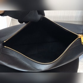 CELINE Кожаная сумка под мышку для поездок на работу Модель： 1974
