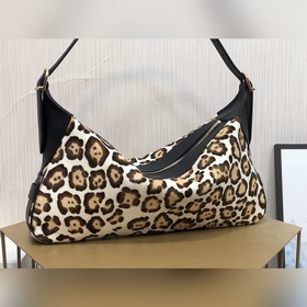 CELINE Кожаная сумка под мышку для поездок на работу Модель： 1974