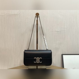 CELINE Маленькая сумка из блестящей кожи с цепочкой Маленькая су