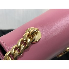 CELINE Маленькая сумка из блестящей кожи с цепочкой Маленькая су