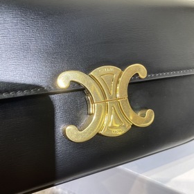 Celine CHAIN SHOULDER BAG Ранневесенняя коллекция Короткая сумка 